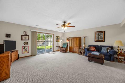 1334 Sweeting Lane Coralville IA 52241