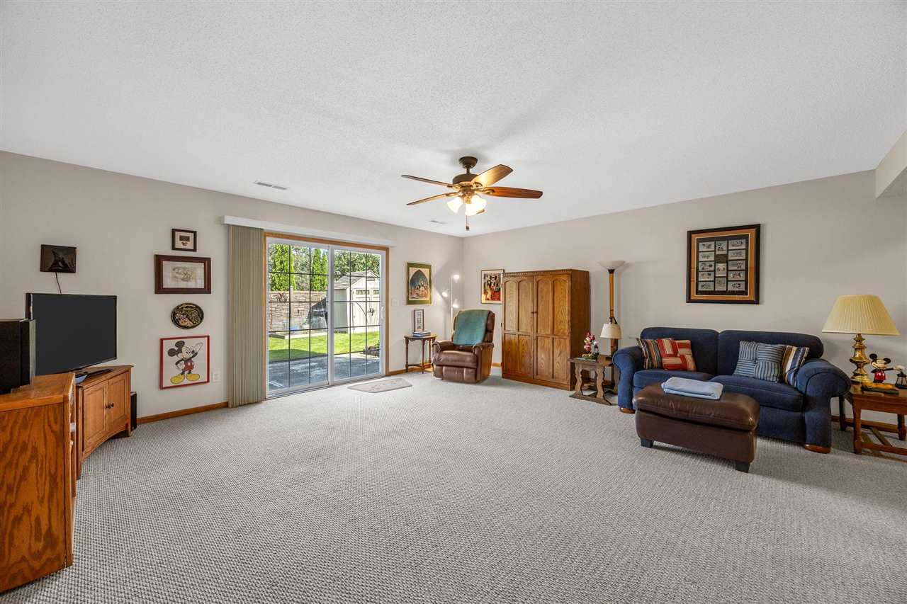 1334 Sweeting Lane Coralville IA 52241