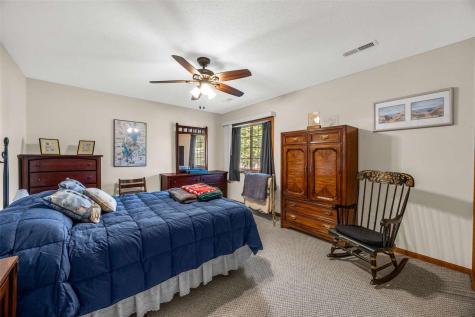 1334 Sweeting Lane Coralville IA 52241