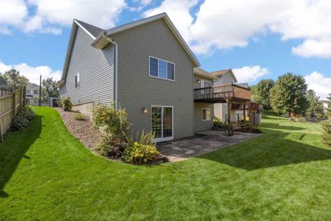 1334 Sweeting Lane Coralville IA 52241