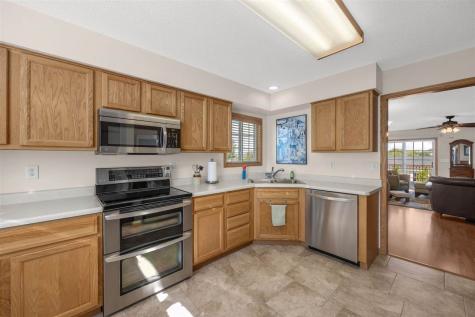 1334 Sweeting Lane Coralville IA 52241