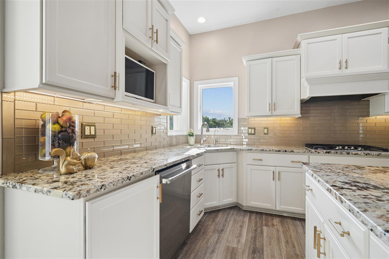 2804 NW Deer Valley Drive Swisher IA 52338