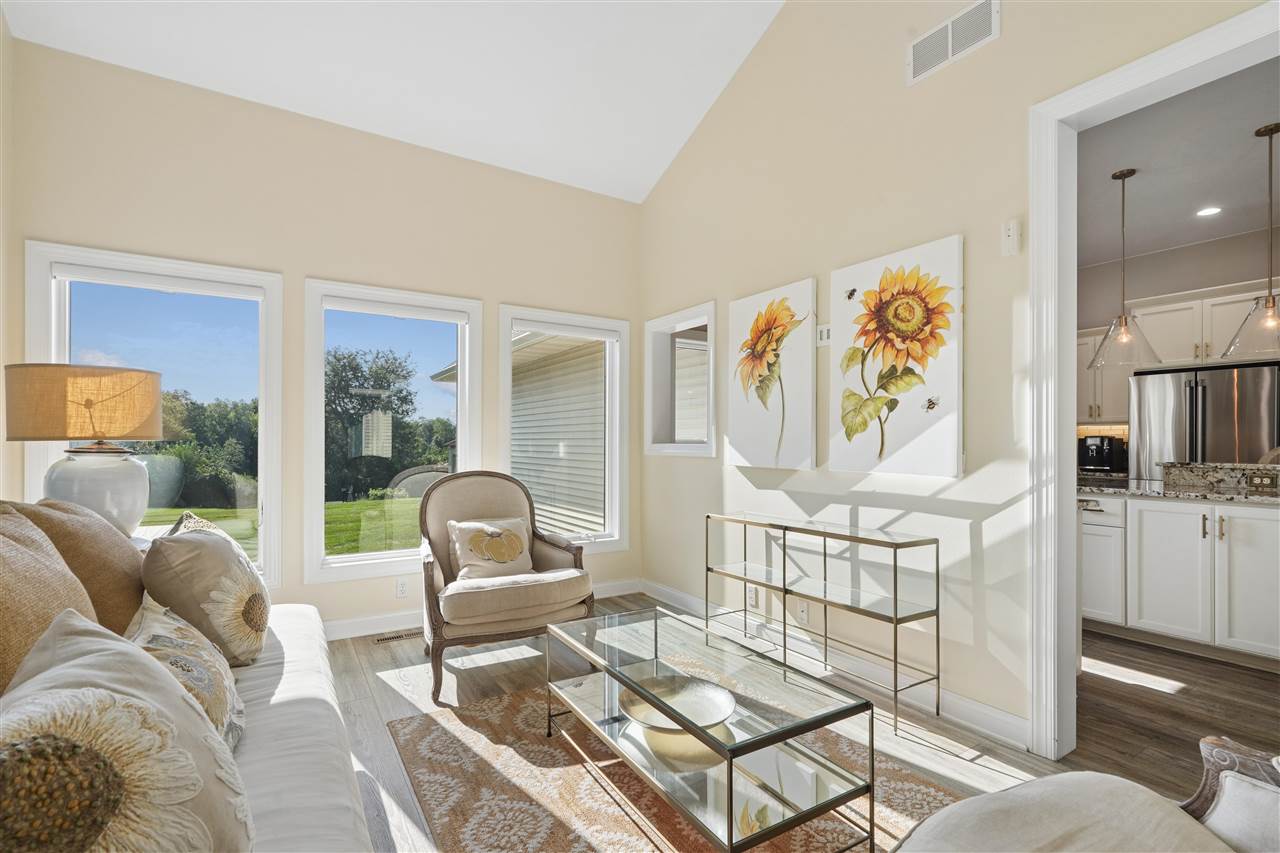 2804 NW Deer Valley Drive Swisher IA 52338