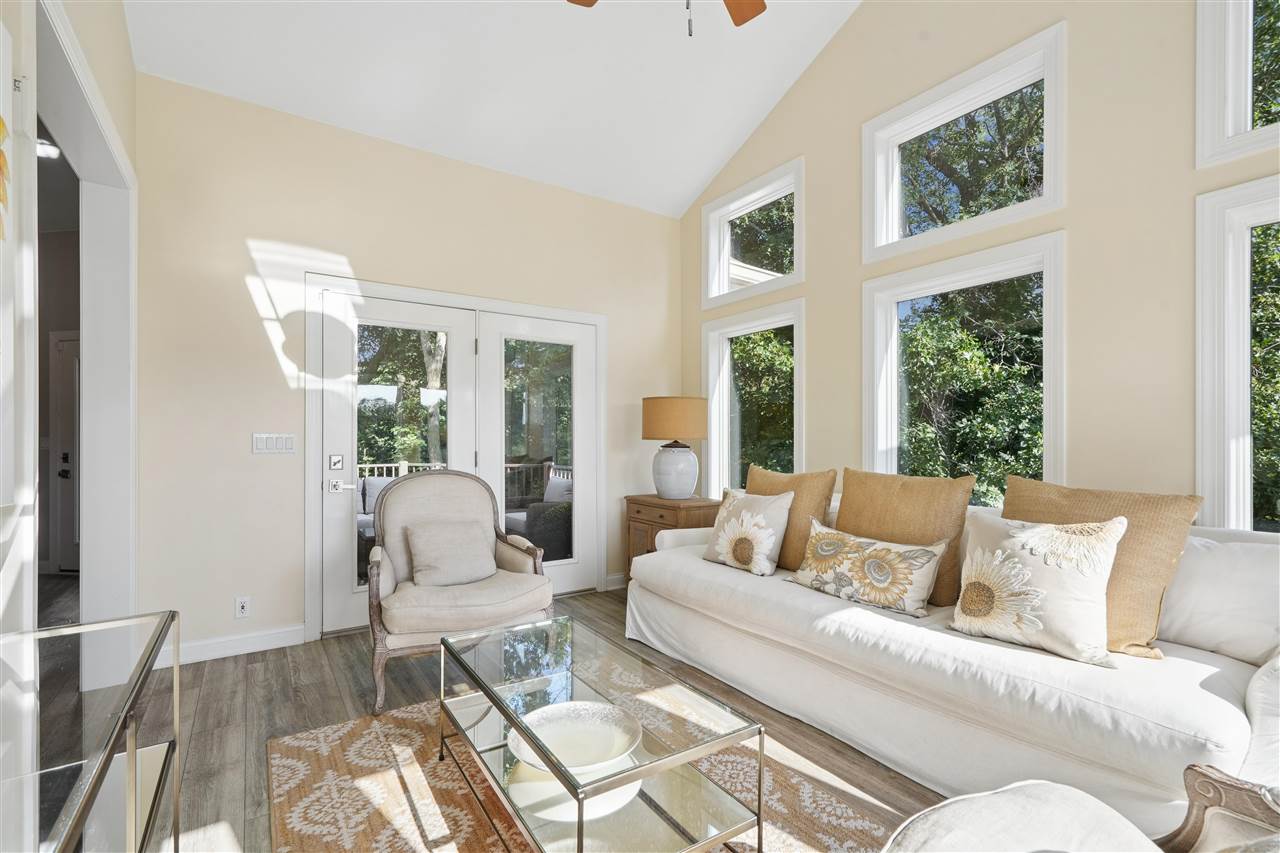 2804 NW Deer Valley Drive Swisher IA 52338