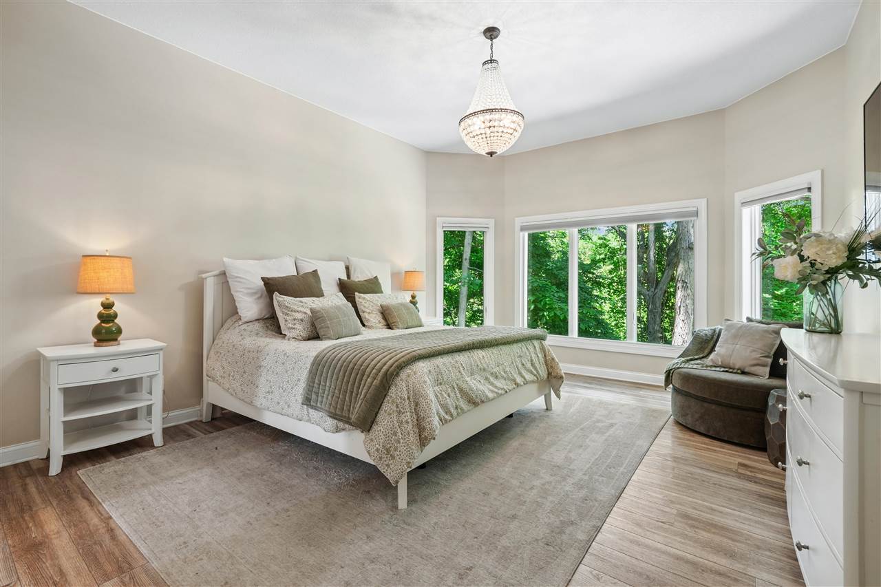 2804 NW Deer Valley Drive Swisher IA 52338