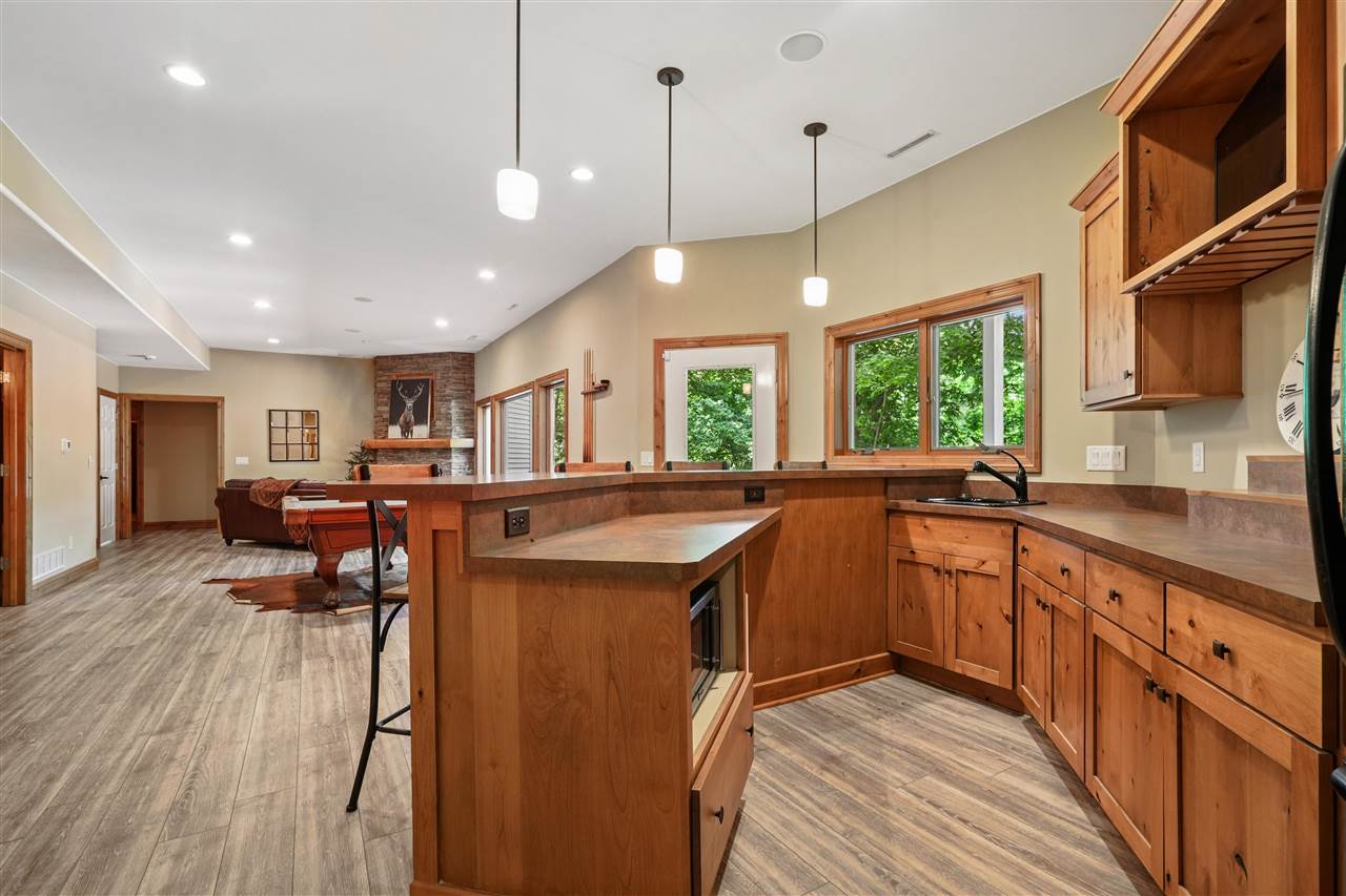 2804 NW Deer Valley Drive Swisher IA 52338