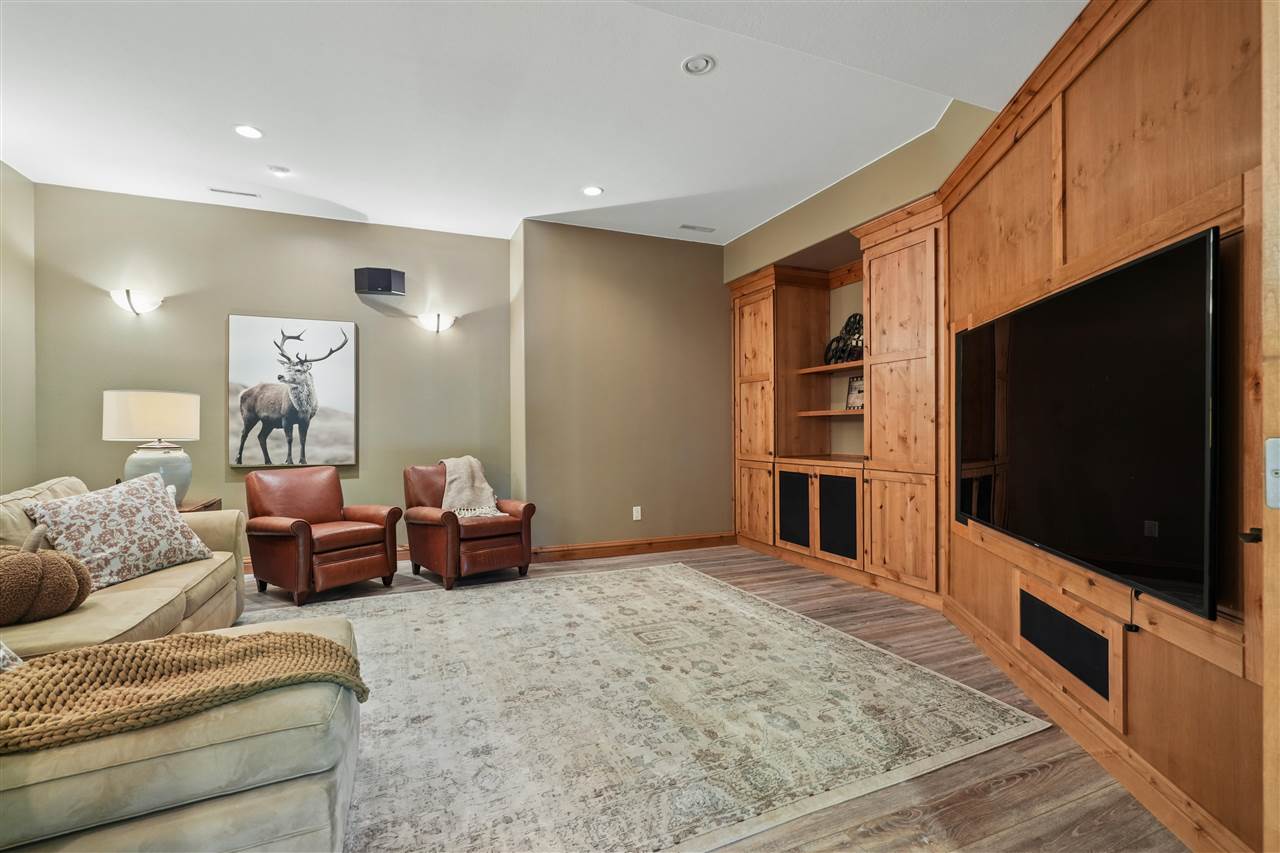2804 NW Deer Valley Drive Swisher IA 52338
