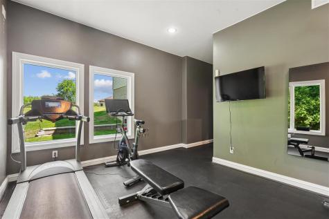 2804 NW Deer Valley Drive Swisher IA 52338