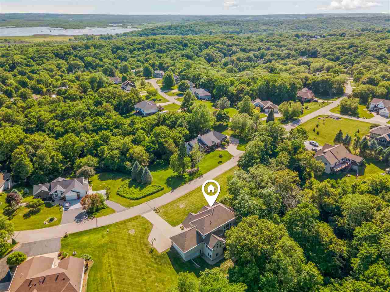 2804 NW Deer Valley Drive Swisher IA 52338