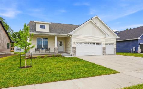 1290 Morrison Street North Liberty IA 52317