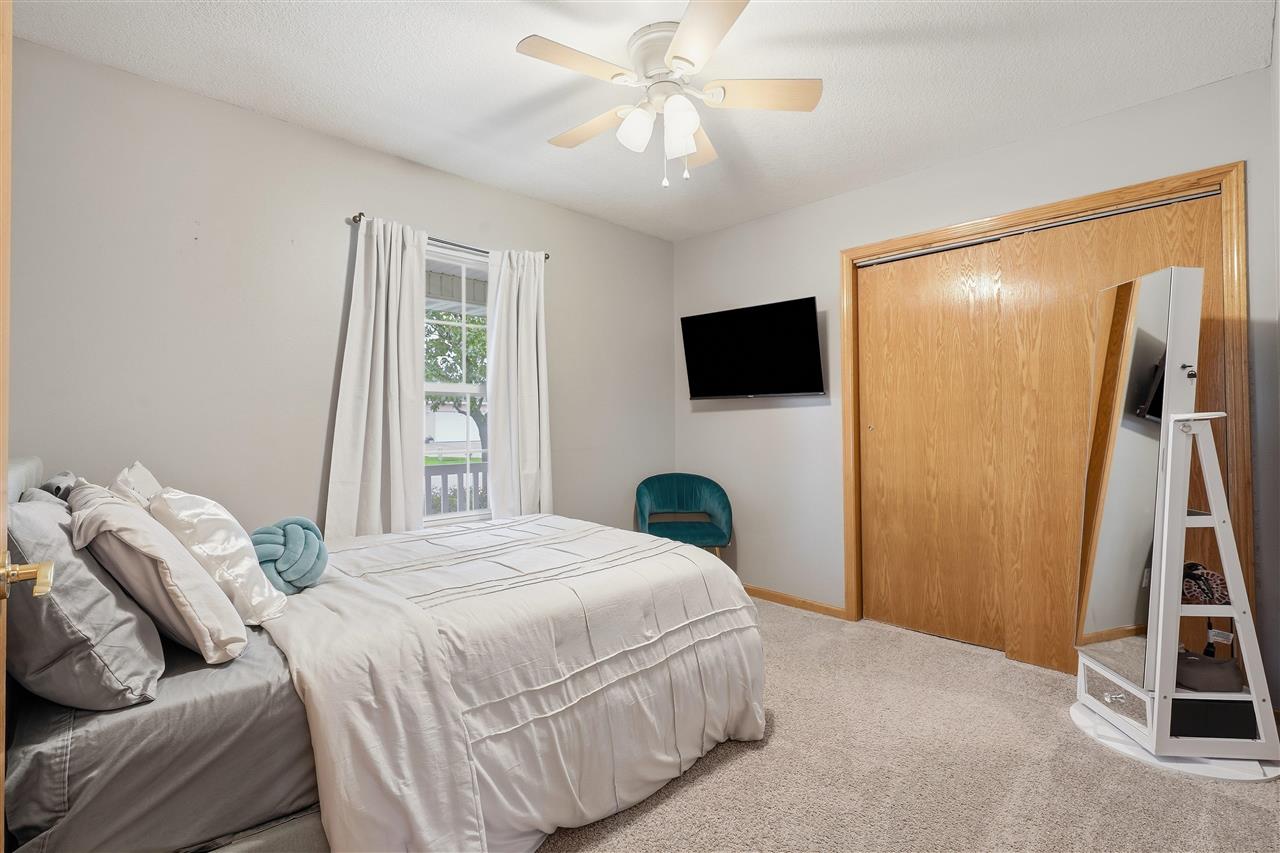 209 Agape Avenue Urbana IA 52345