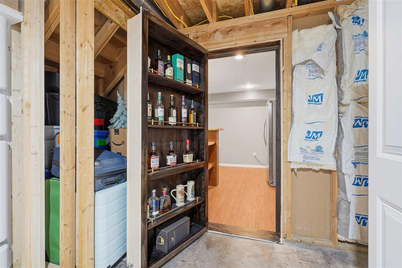 209 Agape Avenue Urbana IA 52345