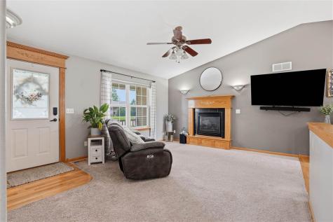 209 Agape Avenue Urbana IA 52345