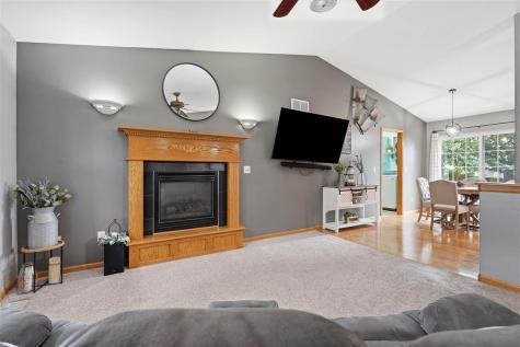 209 Agape Avenue Urbana IA 52345