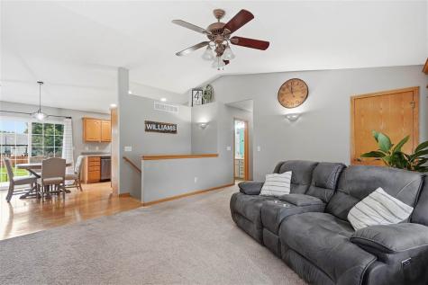 209 Agape Avenue Urbana IA 52345