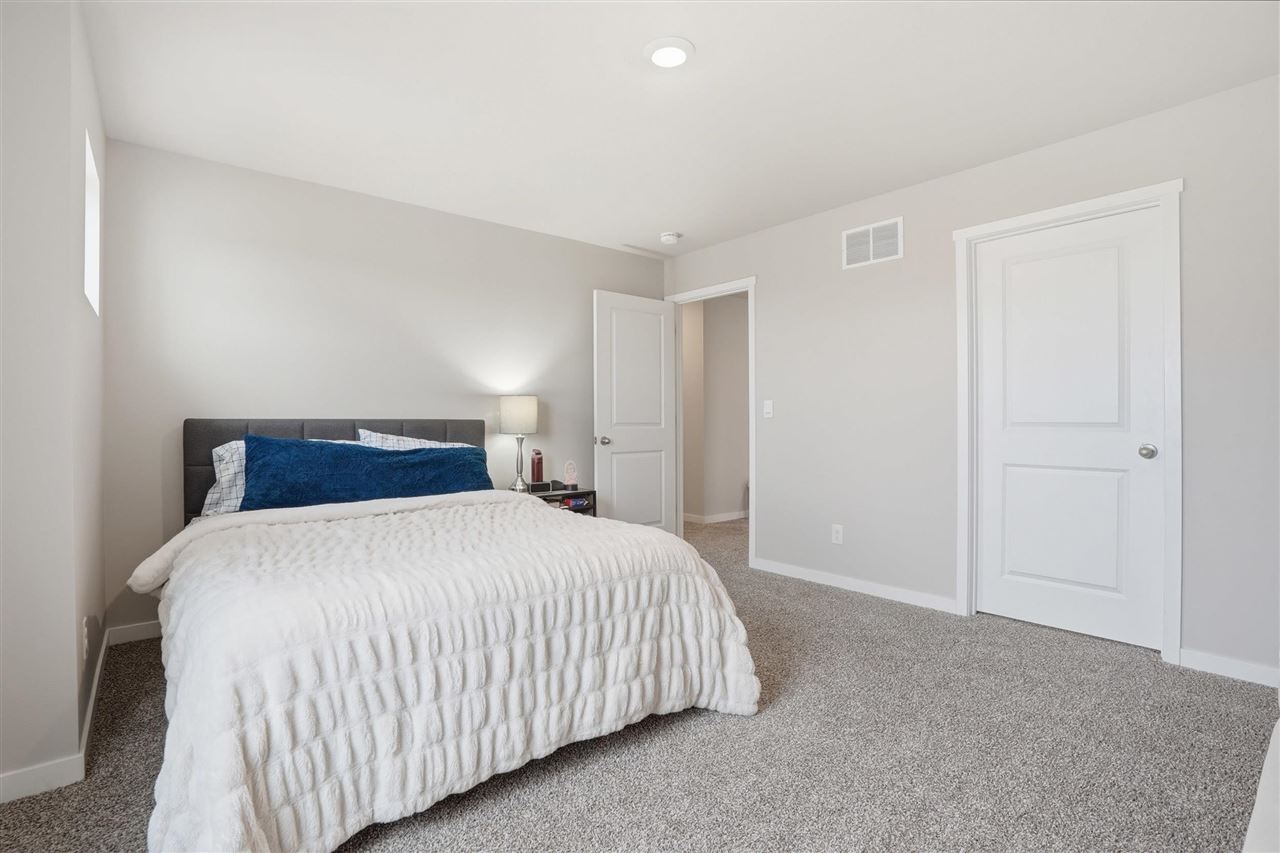 3182 Scanlon Farms Road Coralville IA 52241