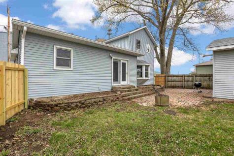 1000 Stinocher Street Solon IA 52333