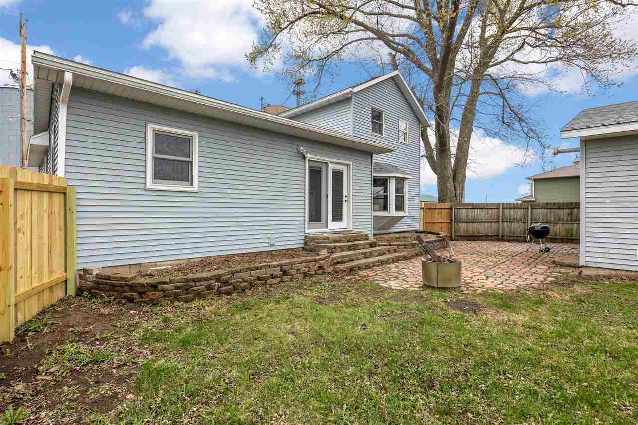 1000 Stinocher Street Solon IA 52333