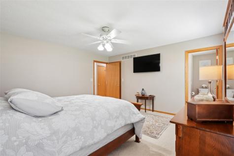 2331 North Ridge Drive Coralville IA 52241