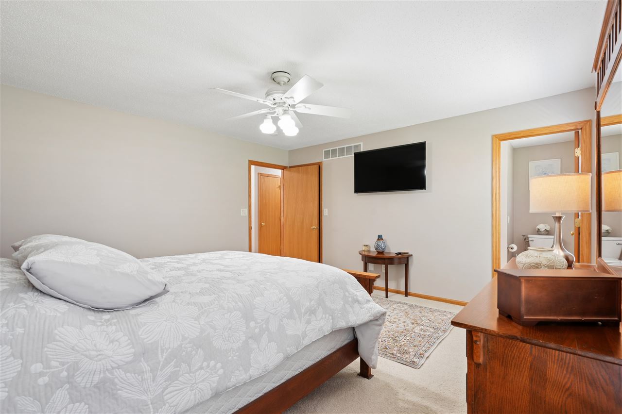 2331 North Ridge Drive Coralville IA 52241