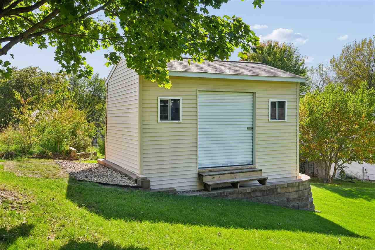 2331 North Ridge Drive Coralville IA 52241