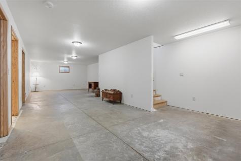 834 S 9th Avenue Washington IA 52353