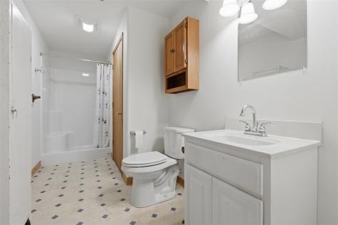 834 S 9th Avenue Washington IA 52353