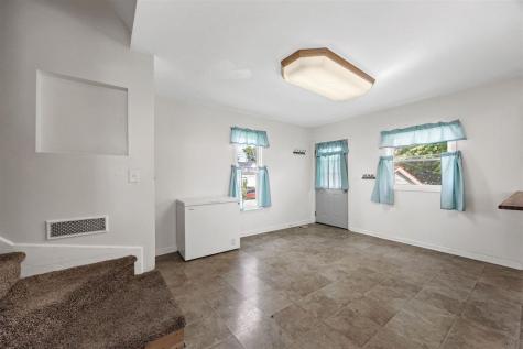 908 Lynn Street Tipton IA 52772