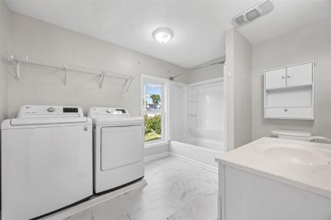908 Lynn Street Tipton IA 52772