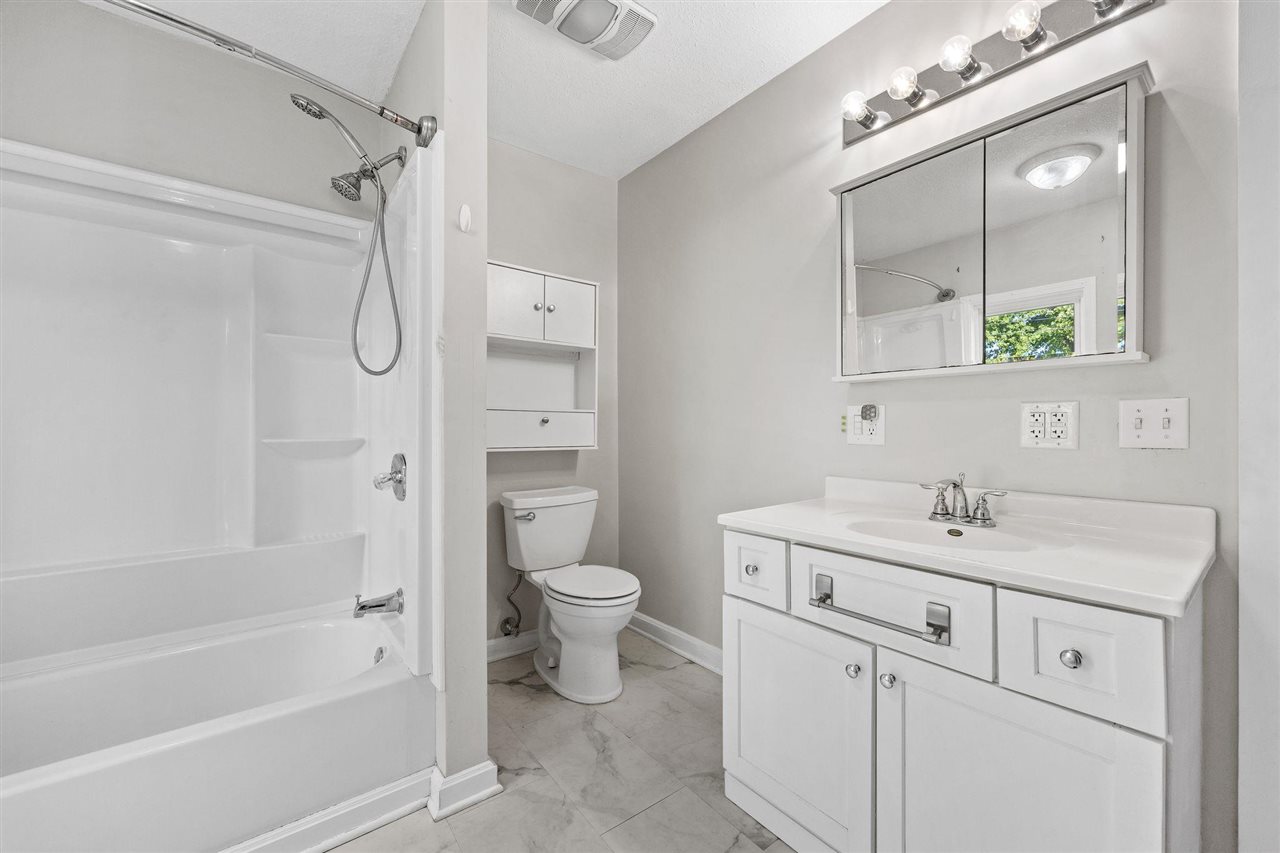 908 Lynn Street Tipton IA 52772