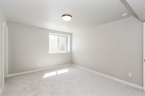 3110 Sunflower Street Ely IA 52227