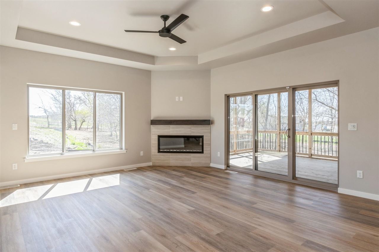 3110 Sunflower Street Ely IA 52227