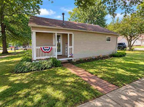 106 E 6th Street IA 50228
