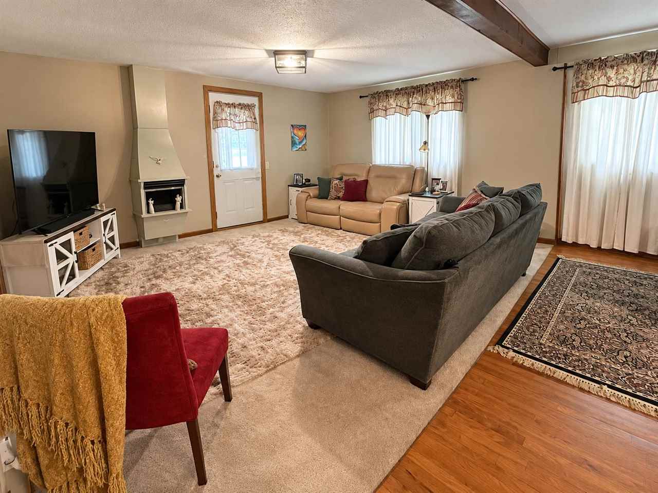 106 E 6th Street IA 50228