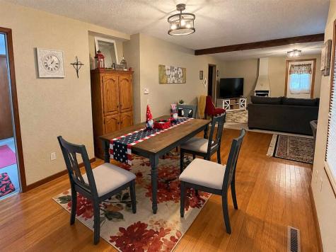 106 E 6th Street IA 50228