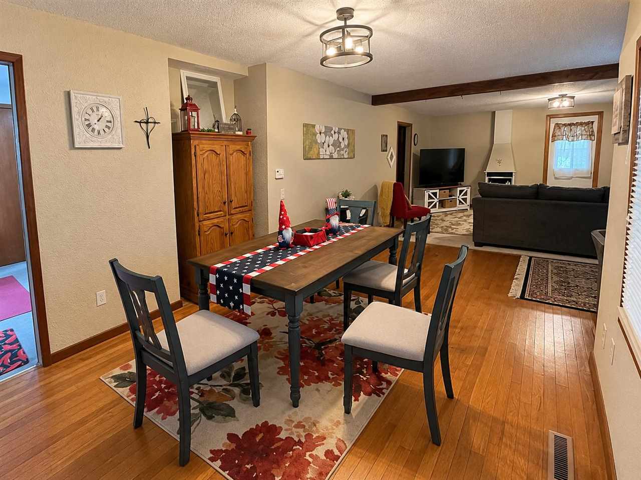 106 E 6th Street IA 50228