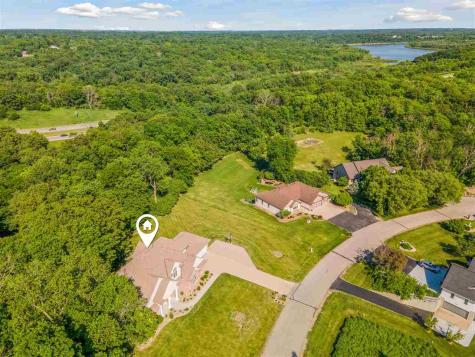 2804 NW Deer Valley Drive Swisher IA 52338