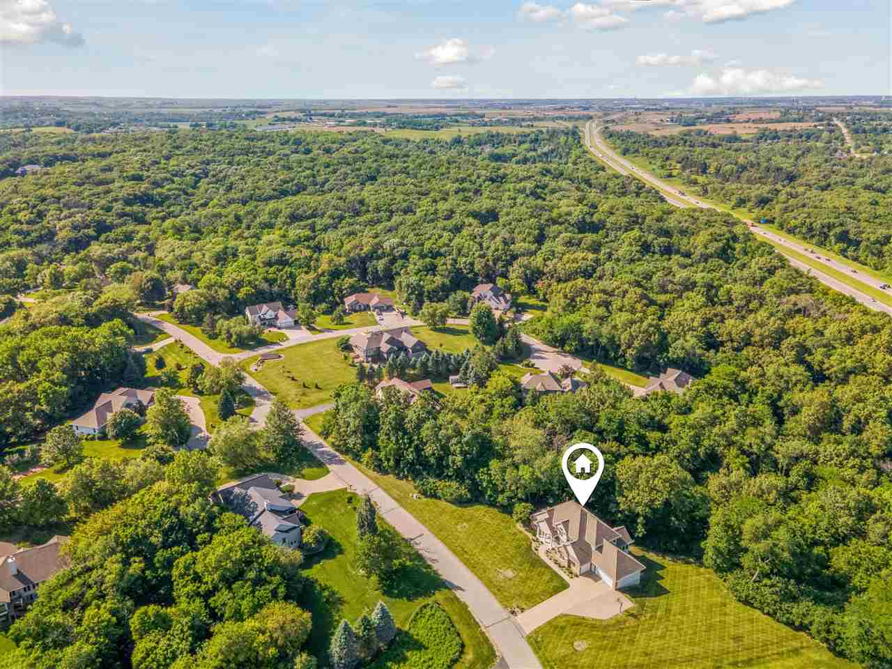 2804 NW Deer Valley Drive Swisher IA 52338