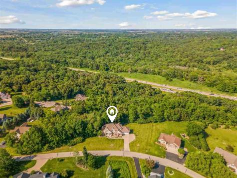2804 NW Deer Valley Drive Swisher IA 52338
