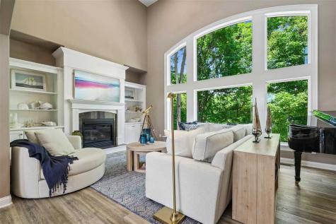 2804 NW Deer Valley Drive Swisher IA 52338