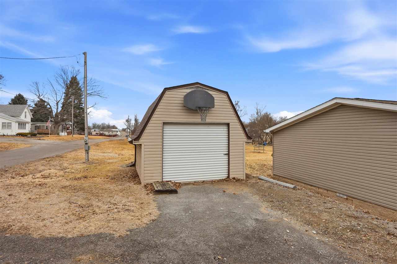 401 Miller Street South English IA 52335