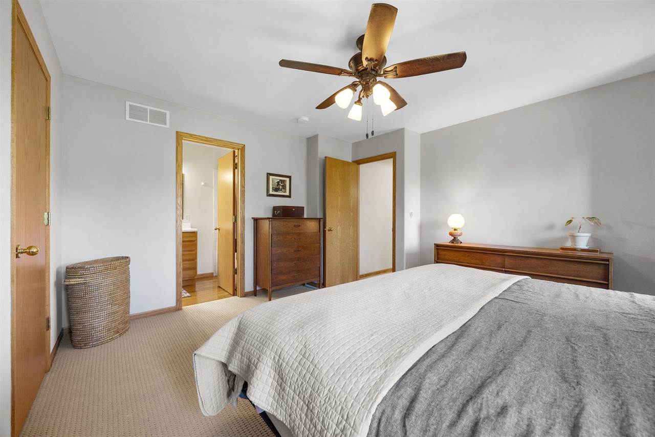74 Galway Circle Iowa City IA 52246