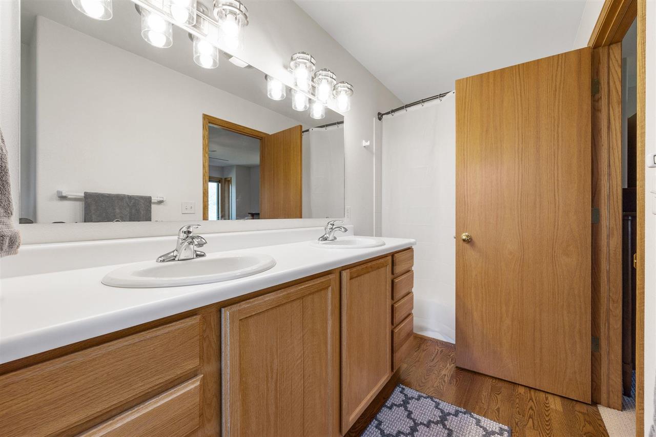 74 Galway Circle Iowa City IA 52246