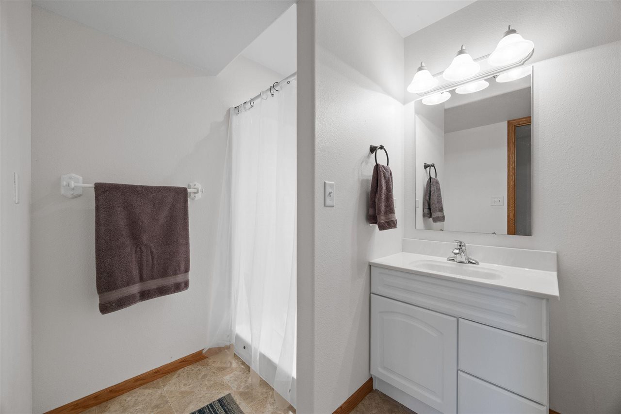 74 Galway Circle Iowa City IA 52246