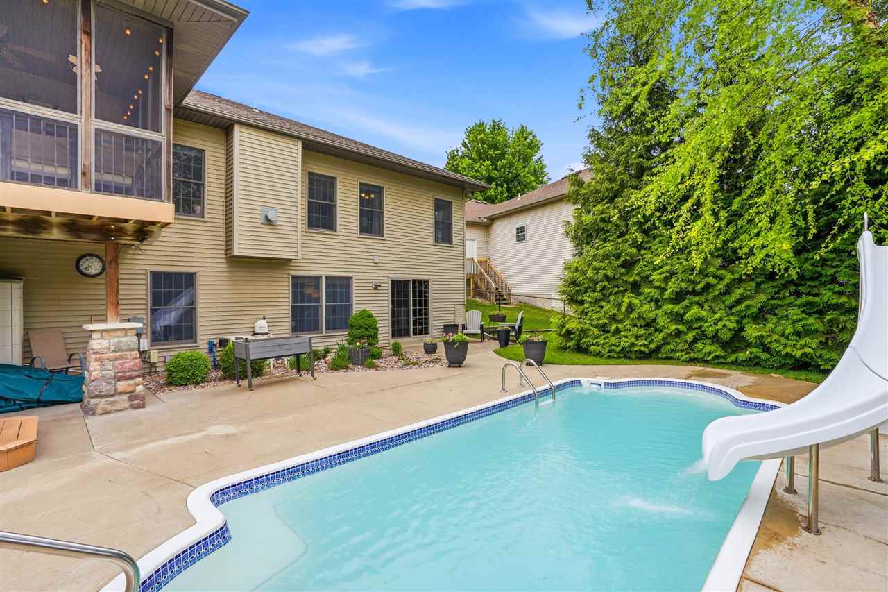 1222 Wild Prairie Drive Iowa City IA 52246