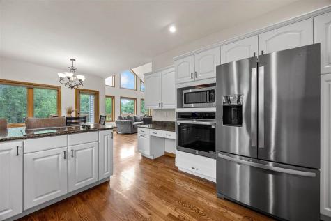 1280 NE Winchester Drive Swisher IA 52338