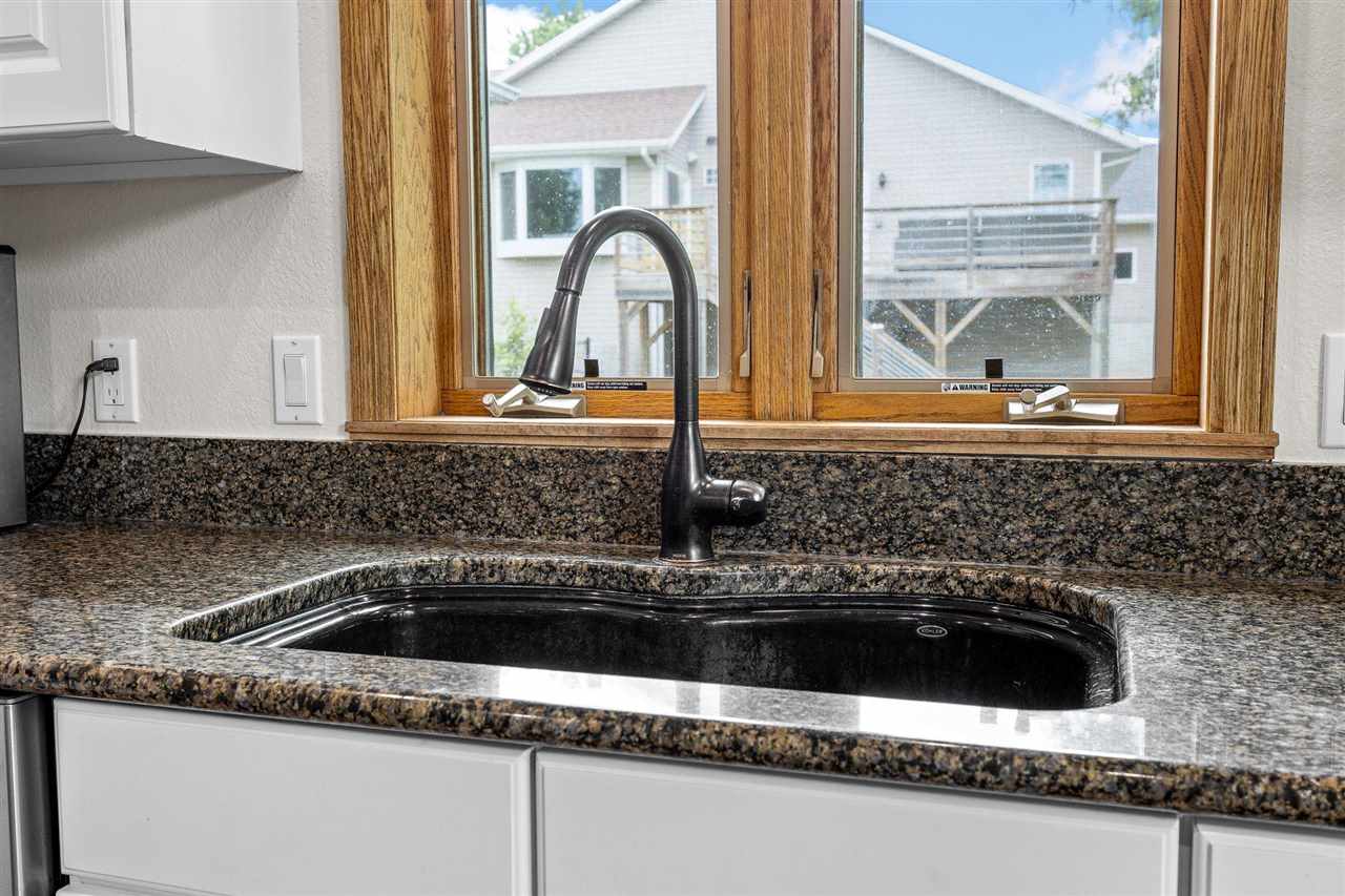 1280 NE Winchester Drive Swisher IA 52338