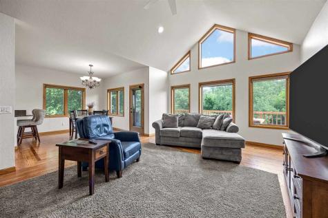 1280 NE Winchester Drive Swisher IA 52338