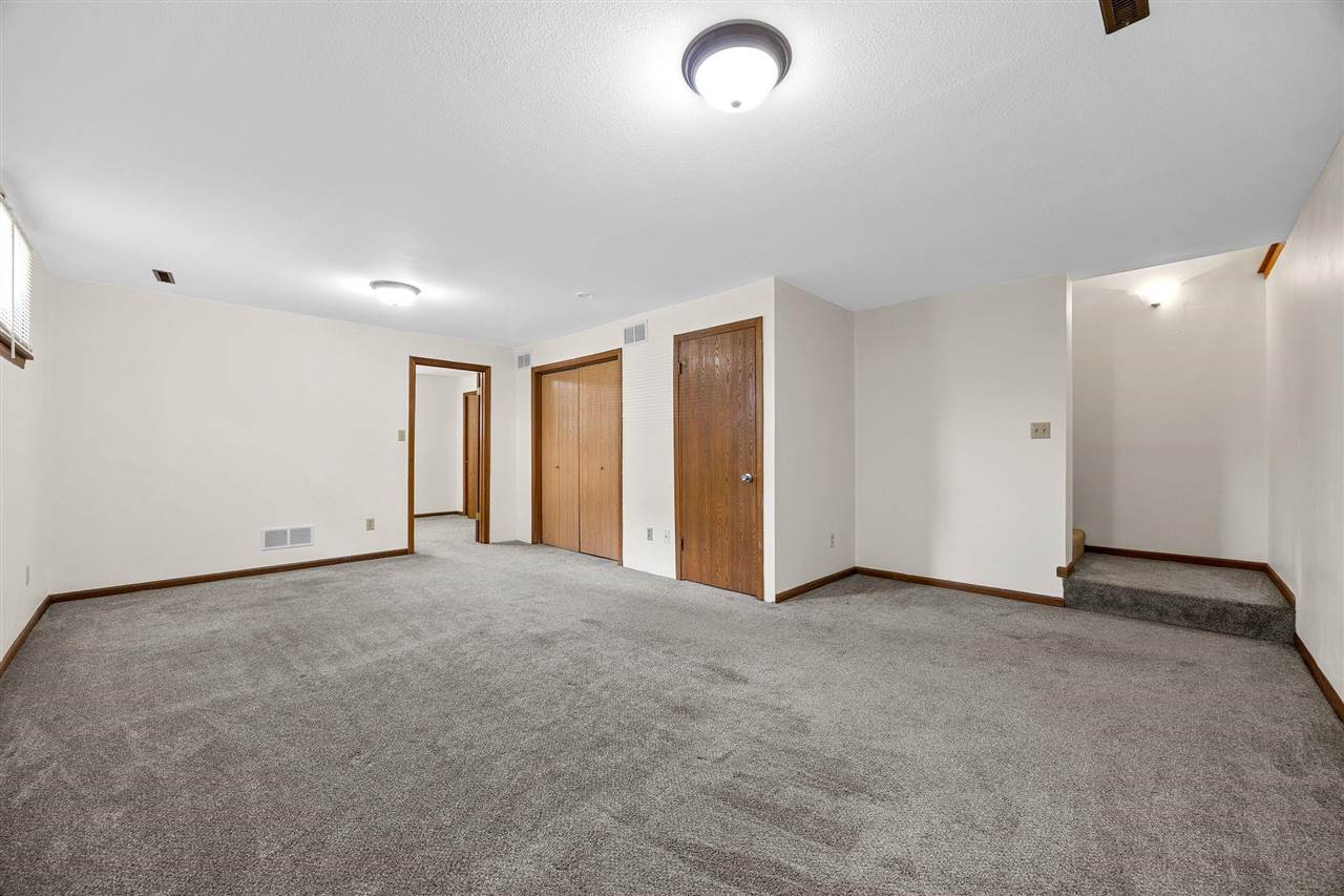 1914 12th Avenue Coralville IA 52241