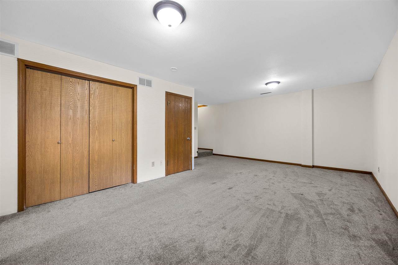 1914 12th Avenue Coralville IA 52241